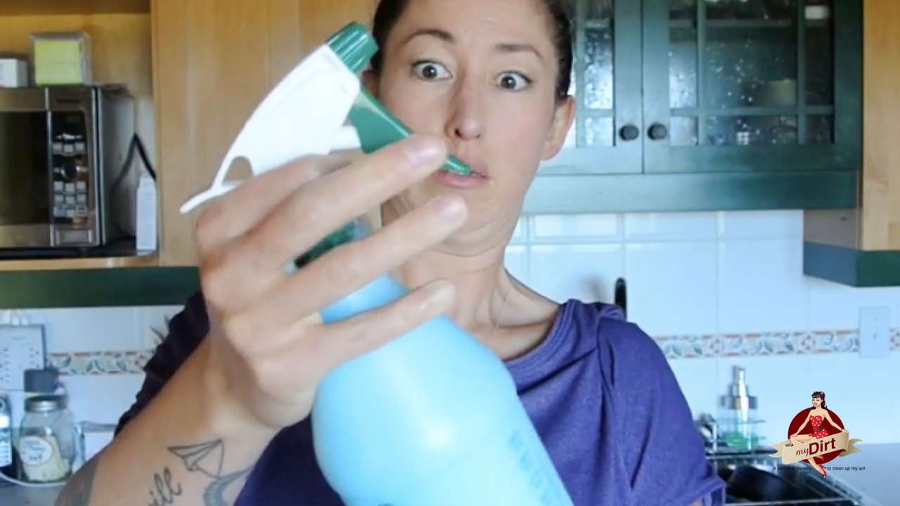 tiff tries removing soap scum with 2 ingredients